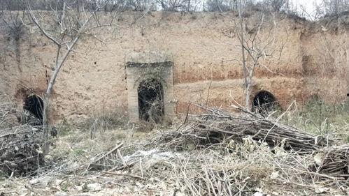 层岩老舅最新爆料,娱乐圈幕后真相大曝光! 第3张 层岩老舅最新爆料,娱乐圈幕后真相大曝光! 第3张